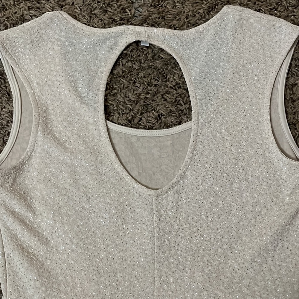 Champagne peplum dress - Picture 7 of 8